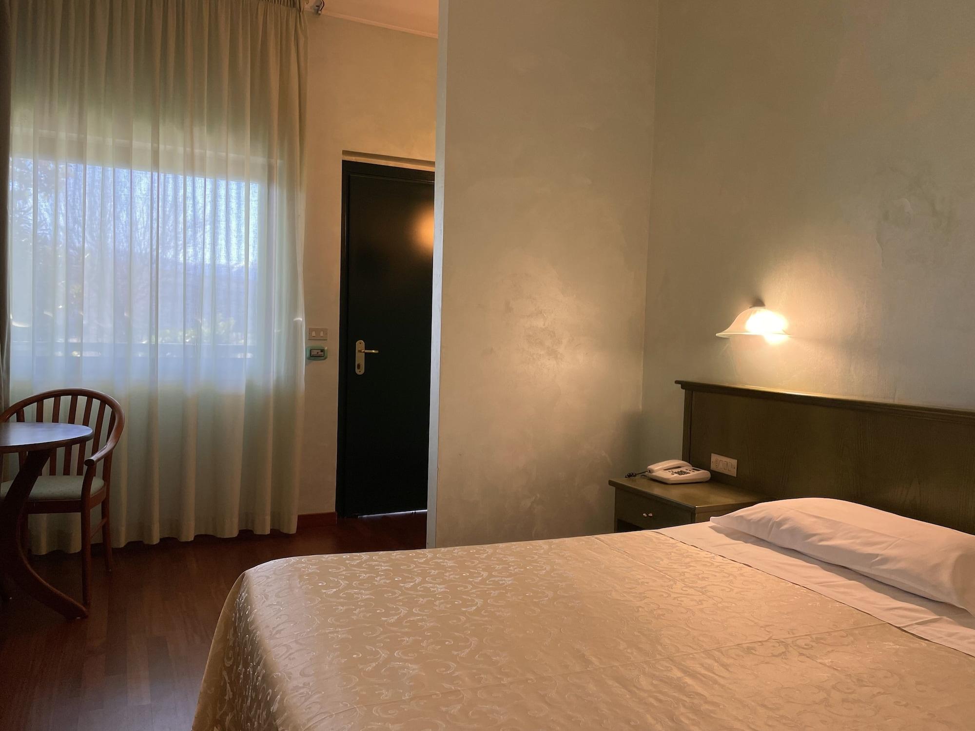 Hotel Santacroce Meeting Sulmona Eksteriør bilde
