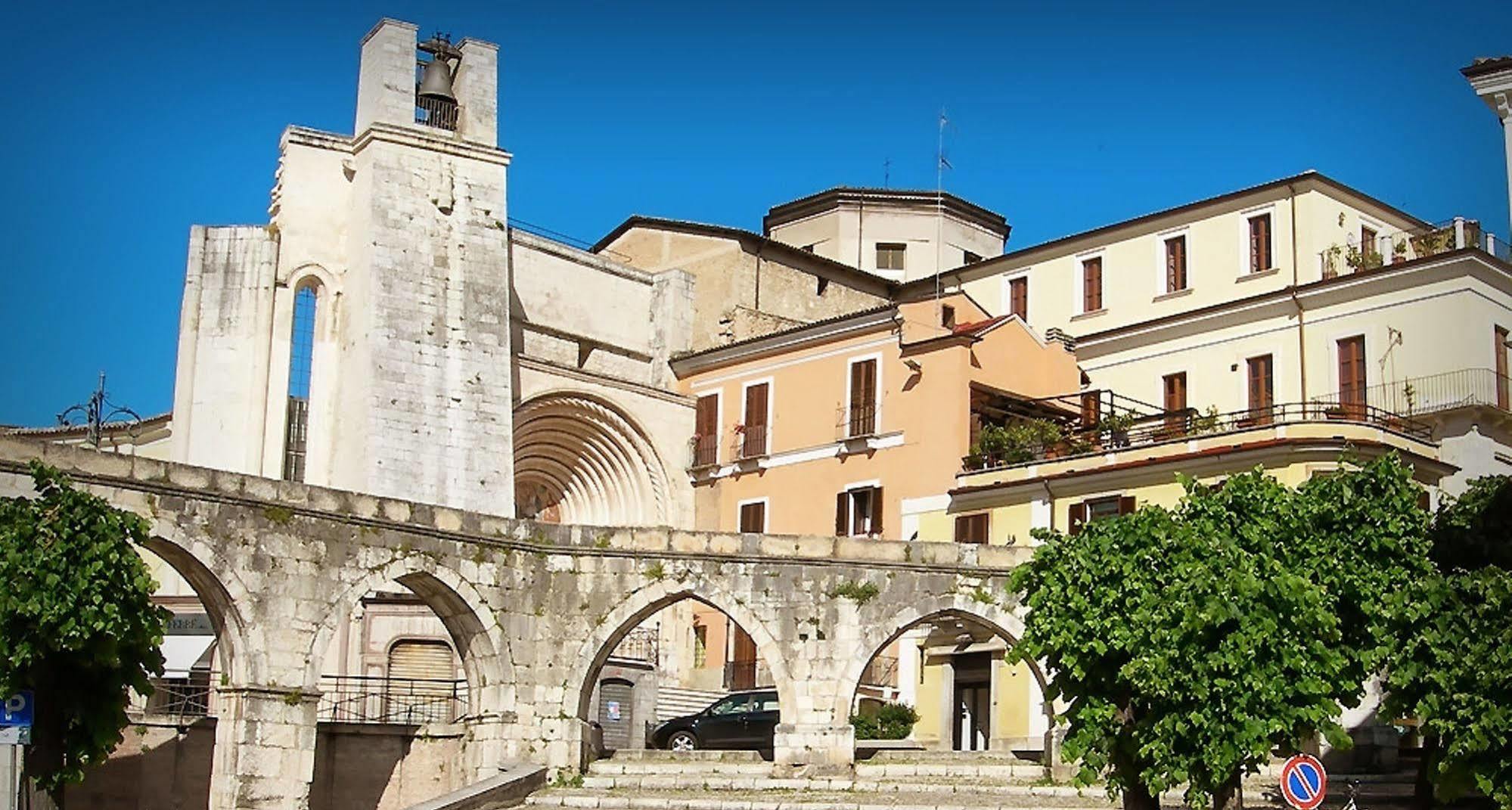 Hotel Santacroce Meeting Sulmona Eksteriør bilde
