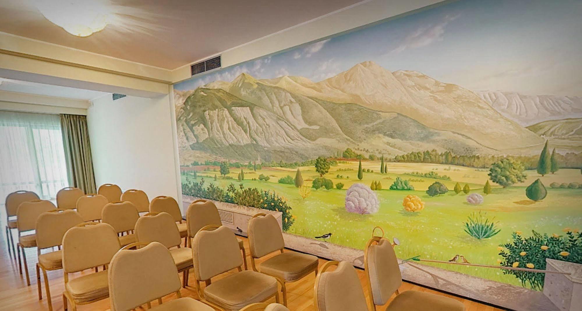 Hotel Santacroce Meeting Sulmona Eksteriør bilde